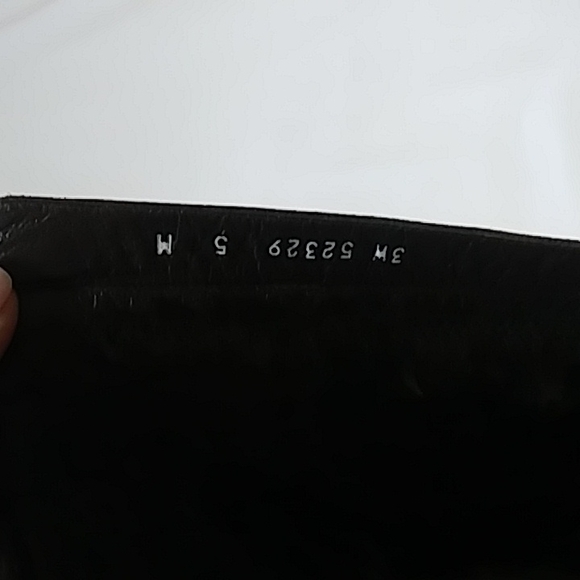 COPY - Women's Stuart Weitzman Shearling tall boot - Picture 8 of 9